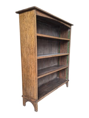 Lot 913 - EDWARDIAN SOLID OAK OPEN WINDOW BOOKCASE