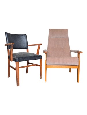 Lot 617A - PARKER KNOLL / VERCO - TEAK MID CENTURY ARMCHAIR W/ OFFICE CHAIR