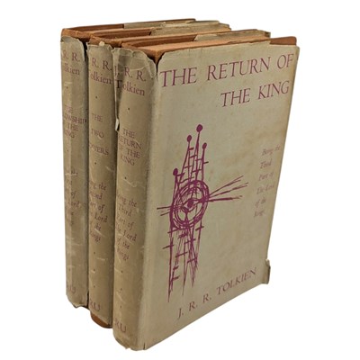 Lot 20 - TOLKIEN, J.R.R. - 1960 THE LORD OF THE RINGS TRILOGY - READER'S UNION EDITION WITH JACKETS