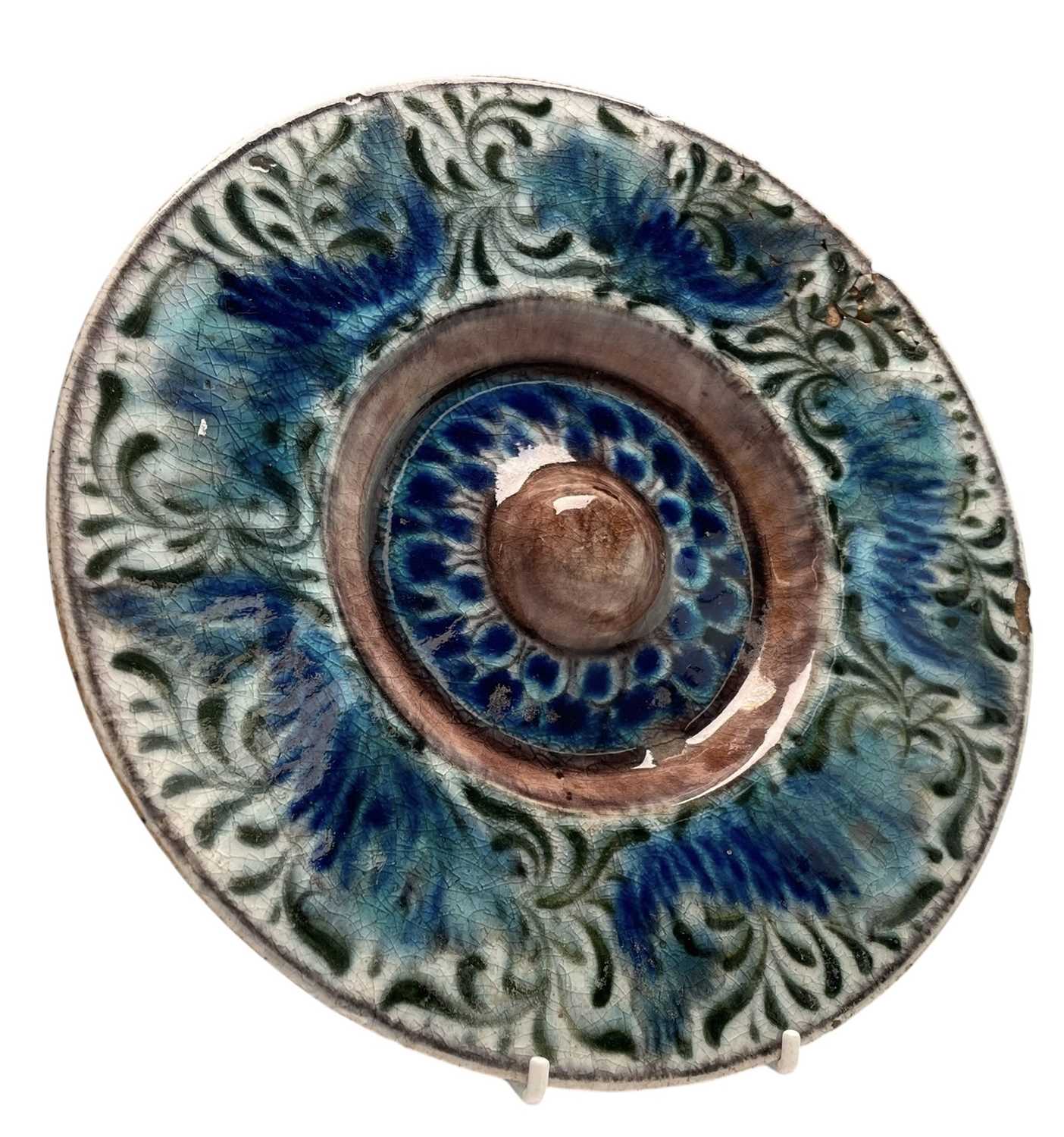 Lot 50 - CHARLES PASSENGER FOR WILLIAM DE MORGAN - ARTS & CRAFTS POTTERY PLATE