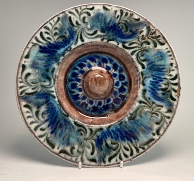 Lot 50 - CHARLES PASSENGER FOR WILLIAM DE MORGAN - ARTS & CRAFTS POTTERY PLATE