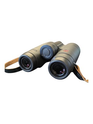 Lot 329 - LEICA - PAIR OF CONTEMPORARY ULTRAVID 7X42 BINOCULARS