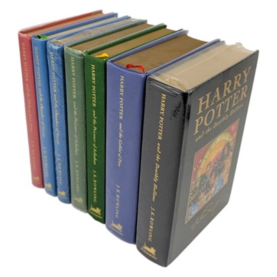 Lot 18 - ROWKING, J.K. - HARRY POTTER - SEVEN DELUXE EDITIONS