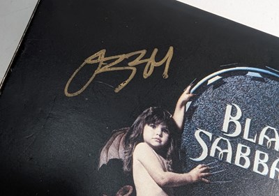 Lot 295 - BLACK SABBATH (BAND) - FULL BAND AUTOGRAPHED REUNION CD
