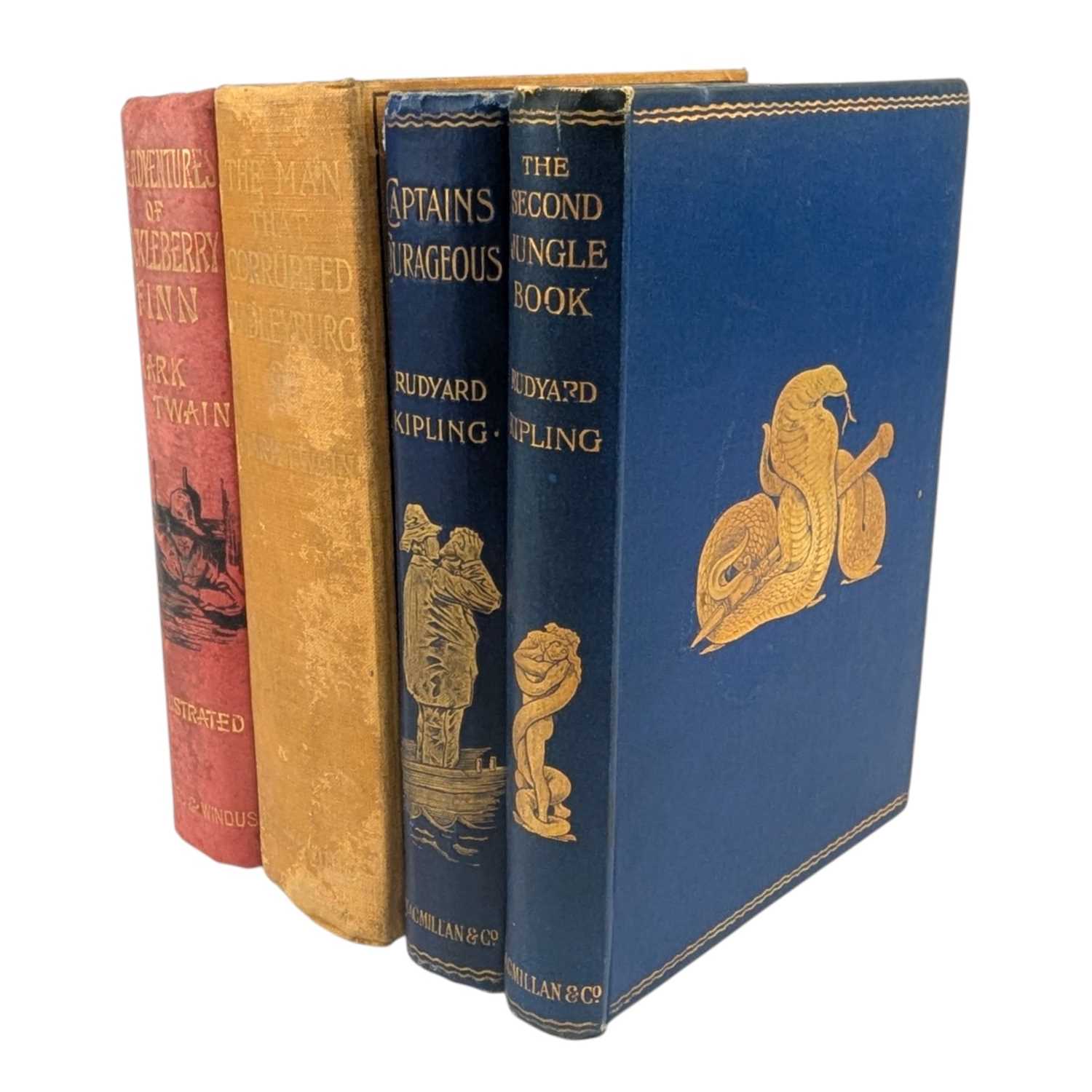 Lot 78 - A SELECTION OF CHILDREN'S BOOKS TO INCLUDE: THE SECOND JUNGLE BOOK AND HUCKLEBERRY FINN ETC
