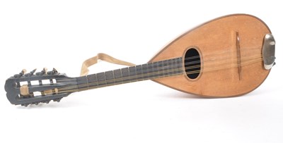 Lot 450 - VINTAGE 20TH CENTURY BOWL BACK MANDOLIN