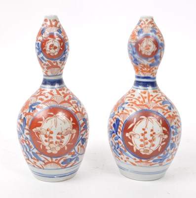 Lot 29 - COLLECTION OF THREE EARLY 20TH CENTURY ASIAN CHINA PIECES