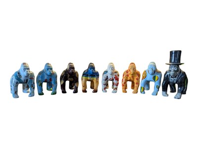 Lot 84 - EIGHT 2011 WOW! GORILLAS CERAMIC FIGURES