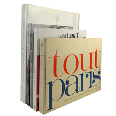 Lot 88 - ART - A SELECTION OF LARGE PHOTOGRAPHY BOOKS TO INCLUDE HEDDA MORRISON, MAX PENSON ETC