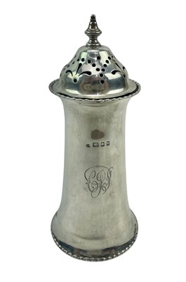 Lot 10 - GEORGE V HALLMARKED SILVER SUGAR SIFTER / CASTOR