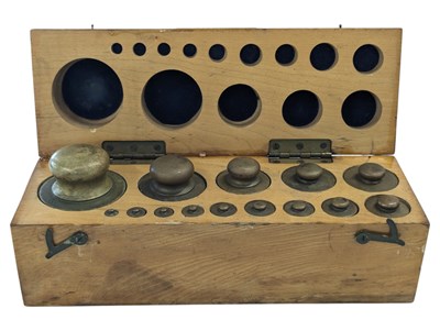 Lot 330 - GRIFFIN & GEORGE, BRITISH - MID CENTURY CASED WEIGHING SCALE WEIGHTS