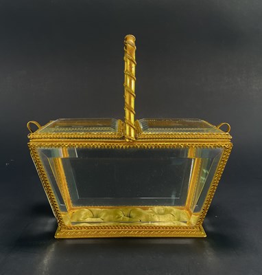 Lot 100 - MAISON ALPHONSE GIROUX, PARIS - FRENCH 19TH CENTURY GLASS JEWELLERY CASKET