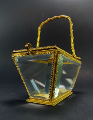 Lot 100 - MAISON ALPHONSE GIROUX, PARIS - FRENCH 19TH CENTURY GLASS JEWELLERY CASKET