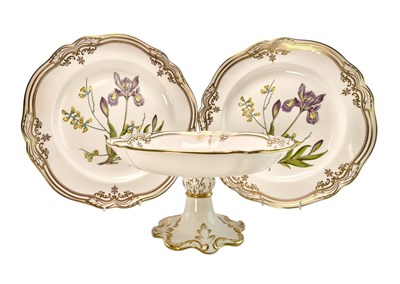 Lot 121 - THREE SPODE 'STAFFORD FLOWERS' BONE CHINA COMPOTE & PLATES