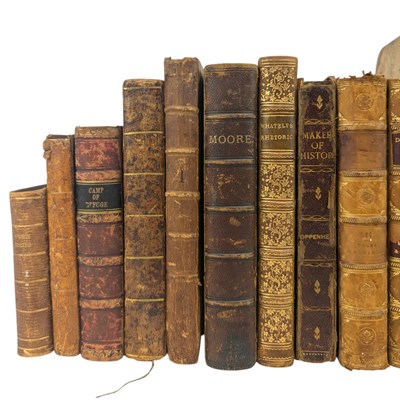 Lot 84 - A VARIED SELECTION OF LEATHER FINE BINDINGS TO INCLUDE 1739 LATIN GRAMMAR, PILGRIM'S PROGRESS ETC