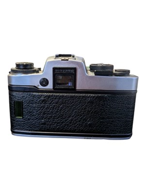 Lot 355 - LEICA - VINTAGE R4 35MM SLR CAMERA