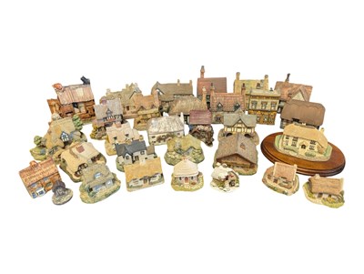 Lot 380 - LARGE COLLECTION OF 20TH CENTURY RESIN & CERAMIC HOUSE FIGURES