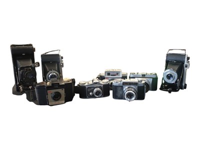 Lot 395 - COLLECTION OF 20TH CENTURY CAMERAS & ACCESSORIES