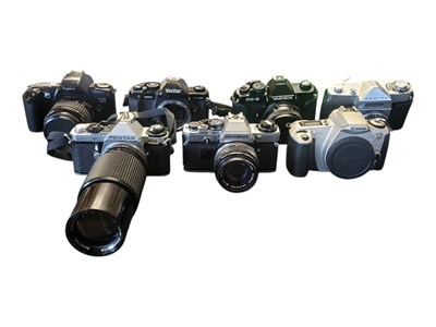 Lot 402 - COLLECTION OF VINTAGE 35MM SLR CAMERAS