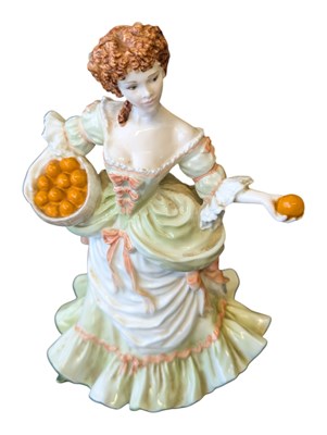 Lot 136 - COALPORT - 1990 LIMITED EDITION FEMME FATALES NELL GWYNN PORCELAIN LADY FIGURE