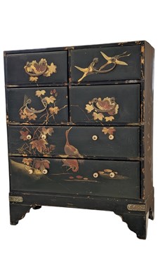 Lot 414 - EARLY 20TH CENTURY JAPANESE BACK LACQUERED TABLE TOP CHEST OF DRAWERS