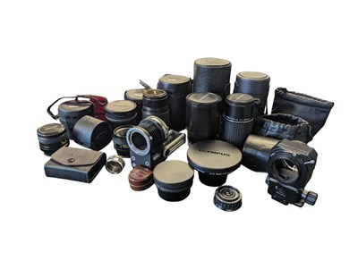 Lot 421 - COLLECTION OF VINTAGE 20TH CENTURY CAMERA LENSES & ACCESSORIES
