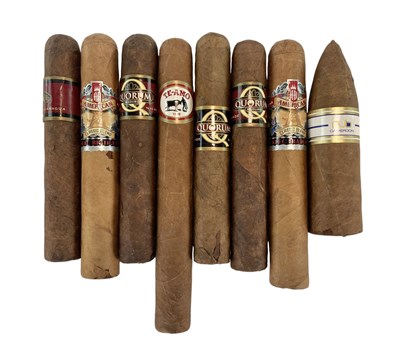 Lot 176 - EIGHT NICARAGUA, CAMEROON, MEXICAN & AMERICAN VINTAGE CIGARS