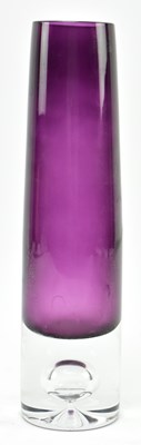 Lot 103 - HADELAND - A RETRO SWEDISH STUDIO ART GLASS VASE