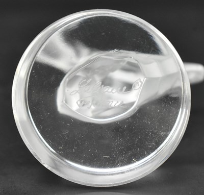 Lot 104 - LALIQUE - CONTEMPORARY GLASS SEAHORSE PAPERWEIGHT