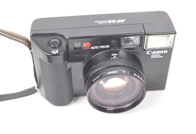Lot 261 - VINTAGE 1980S CANON AF35ML 35MM CAMERA