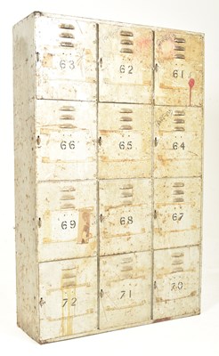 Lot 33 - 20TH CENTURY INDUSTRIAL / SCHOOL METAL LOCKER CABINET