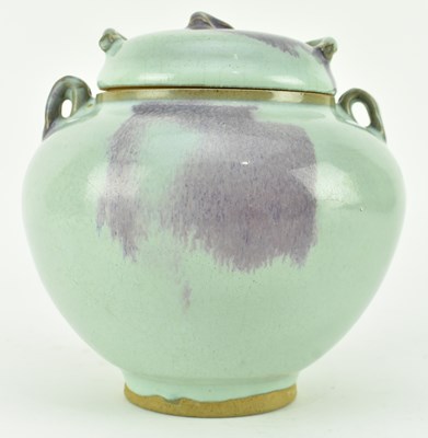 Lot 222 - NORTHERN SONG STYLE JUN WARE BUBBLE BOWL WITH LID 鈞窑变釉红斑气泡罐