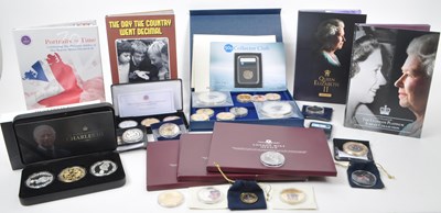 Lot 510 - LARGE COLLECTION OF COMMEMORATIVE COINS