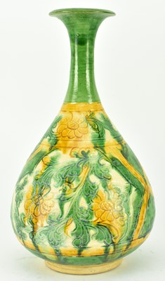 Lot 108 - LIAO DYNASTY SANCAI GLAZED YUHUCHUN VASE 辽代三彩团花纹玉壶春瓶