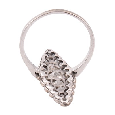 Lot 260 - HALLMARKED 18CT GOLD & DIAMOND NAVETTE CLUSTER RING