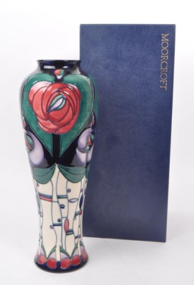 Lot 83 - MOORCROFT POTTERY - MODERN TUBE LINED CERAMIC VASE