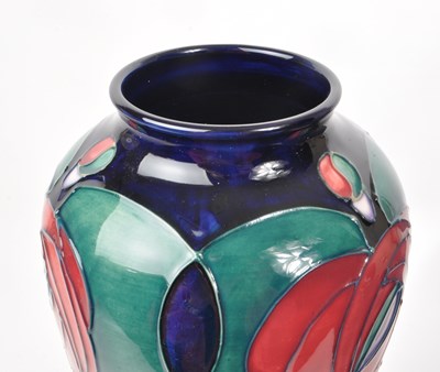 Lot 83 - MOORCROFT POTTERY - MODERN TUBE LINED CERAMIC VASE