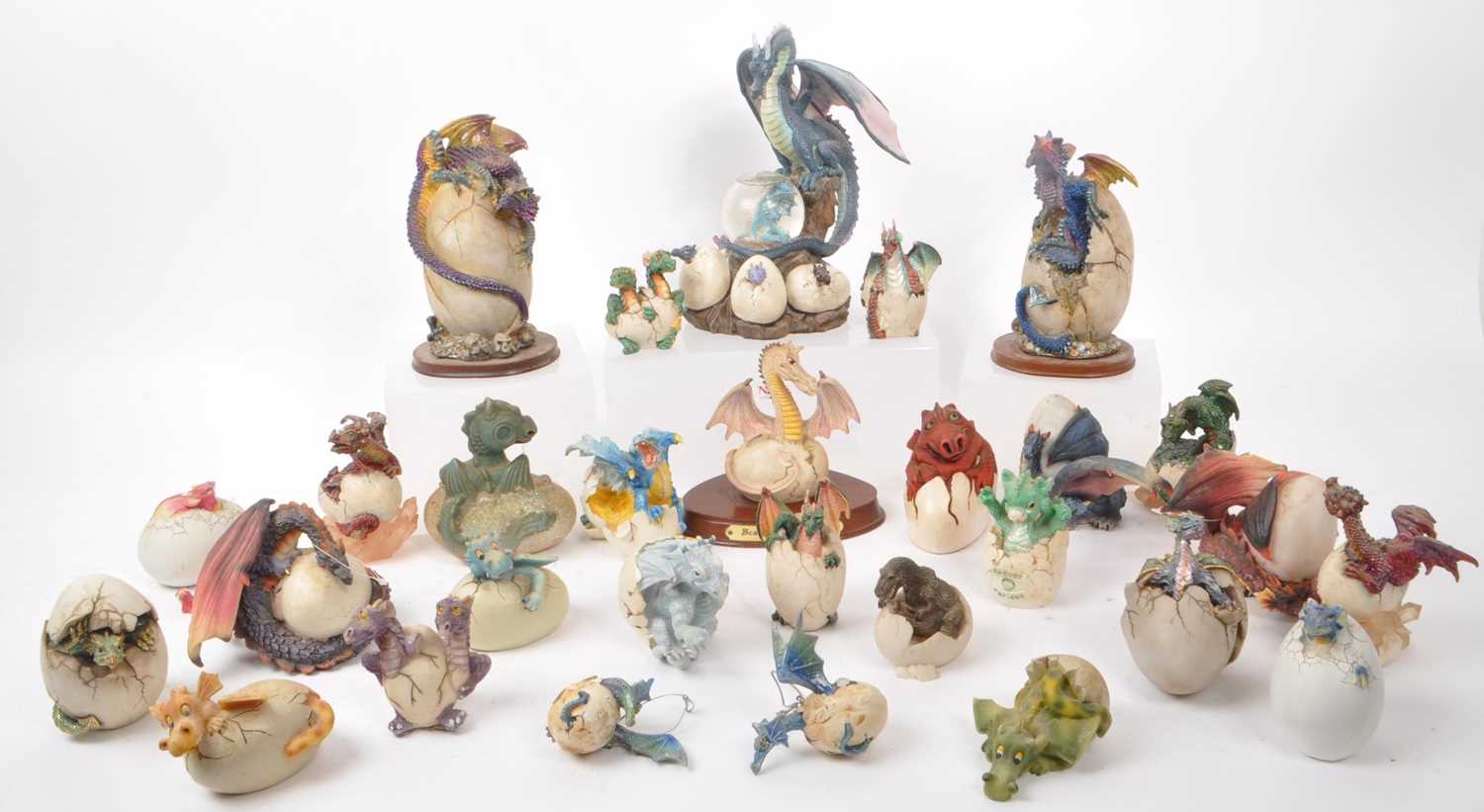 Lot 317 - COLLECTION OF CONTEMPORARY RESIN DRAGON FIGURINES