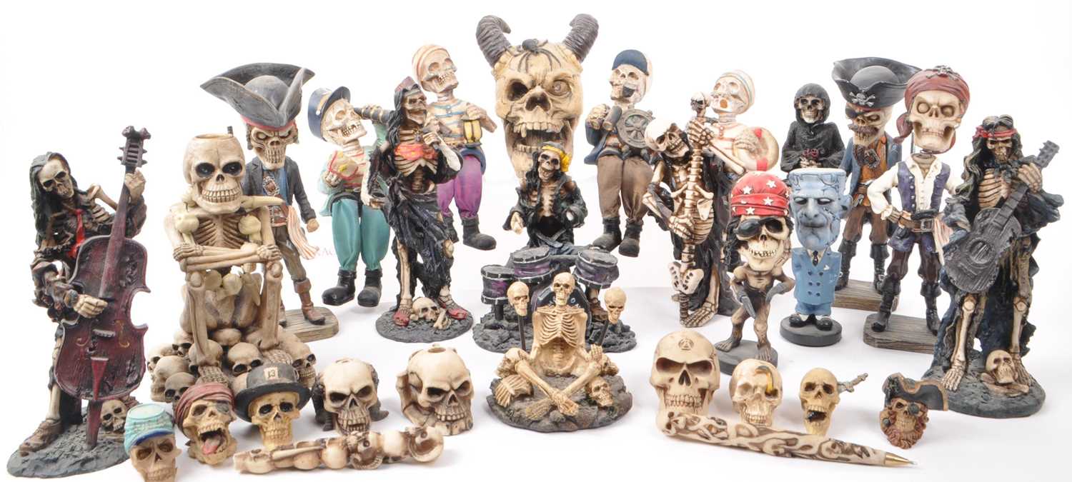 Lot 325 - LARGE COLLECTION OF SKELETON RESIN / PLASTIC FIGURES
