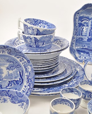 Lot 107 - COPELAND - SPODE - COLLECTION OF 20TH CENTURY DINNER SERVICE PIECES