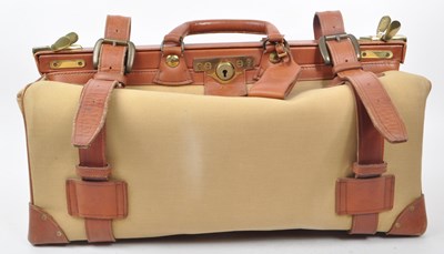 Lot 332 - SWAINE ADENEY BRIGG - VINTAGE GLADSTONE BAG