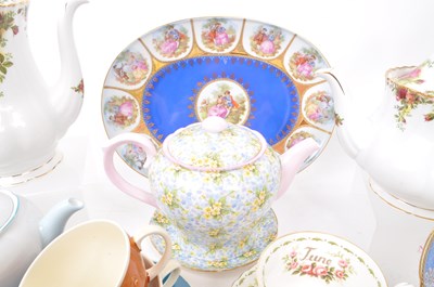 Lot 135 - COLLECTION OF 20TH CENTURY FINE BONE CHINA TEAPOTS, CUPS AND SAUCERS