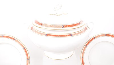 Lot 143 - ROYAL WORCESTER - BEAUFORT - 1981 FINE BONE CHINA DINNER SERVICE PIECES