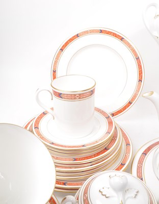 Lot 143 - ROYAL WORCESTER - BEAUFORT - 1981 FINE BONE CHINA DINNER SERVICE PIECES