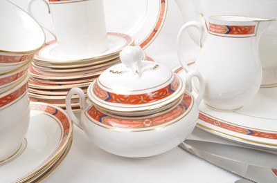 Lot 143 - ROYAL WORCESTER - BEAUFORT - 1981 FINE BONE CHINA DINNER SERVICE PIECES