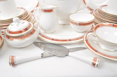 Lot 143 - ROYAL WORCESTER - BEAUFORT - 1981 FINE BONE CHINA DINNER SERVICE PIECES