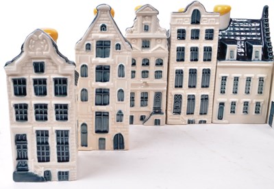 Lot 183 - KLM - BOLS - COLLECTION OF FOURTEEN DELFT BLUE MINIATURE LIQUOR HOUSES