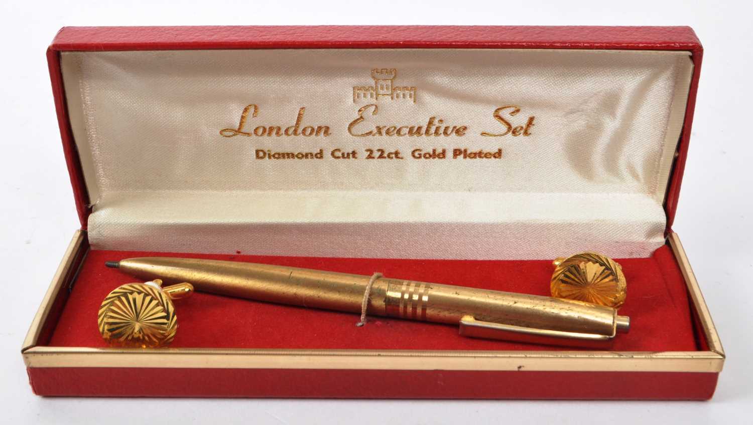 Lot 384 - VINTAGE LONDON EXECUTIVE 22CT GOLD PLATED PEN SET