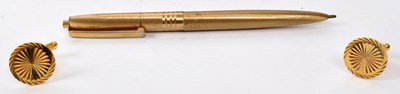 Lot 384 - VINTAGE LONDON EXECUTIVE 22CT GOLD PLATED PEN SET