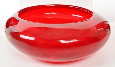 Lot 197 - FOUR VINTAGE MID-CENTURY WHITEFRIARS RED GLASS PIECES